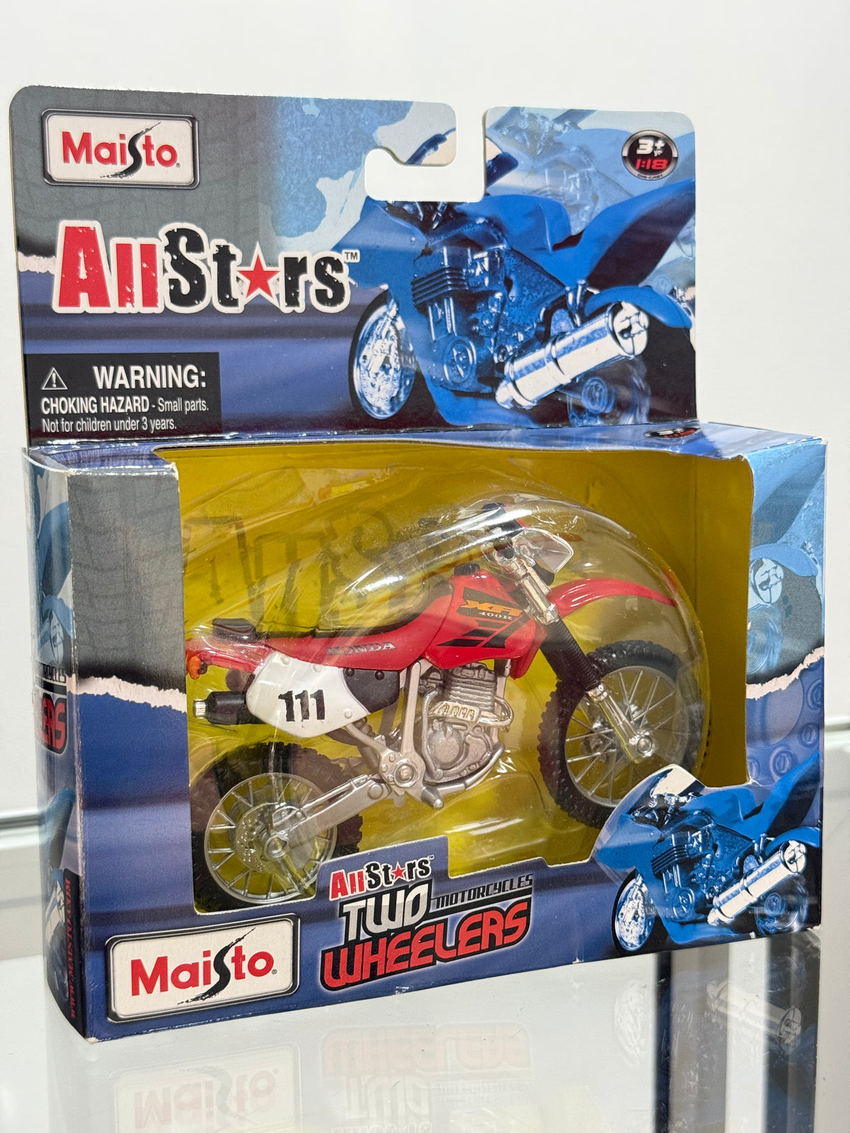 Motocicleta Honda XR400R año 2003 escala 1/18 MAISTO