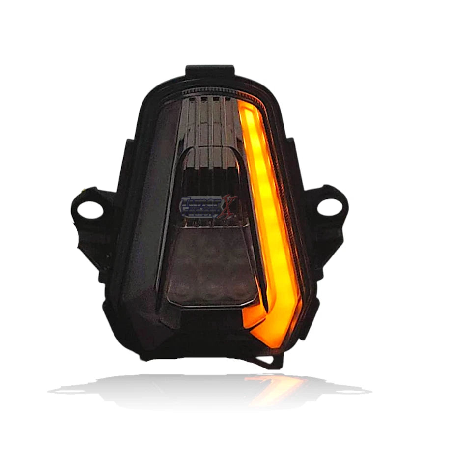 Stop led integrado ahumado Honda CB500 2024–2026 / CB500 Hornet 2024–2026 / CB500R 2024–2025 / CB650 2024–2025 / CB650R 2024–2026 / CBR650R 2024–2026 / CB1000 Hornet 2025–2026 / CB1000 Hornet SP 2025–2026 / CB1000GT 2026