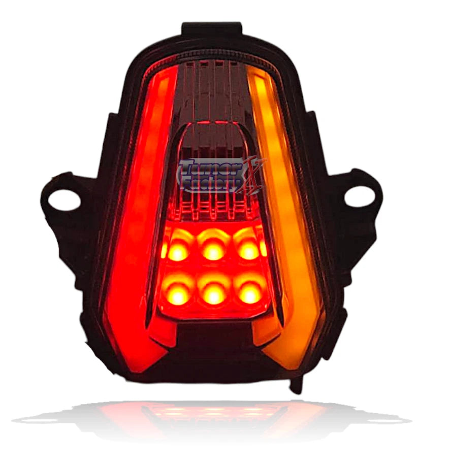 Stop led integrado ahumado Honda CB500 2024–2026 / CB500 Hornet 2024–2026 / CB500R 2024–2025 / CB650 2024–2025 / CB650R 2024–2026 / CBR650R 2024–2026 / CB1000 Hornet 2025–2026 / CB1000 Hornet SP 2025–2026 / CB1000GT 2026