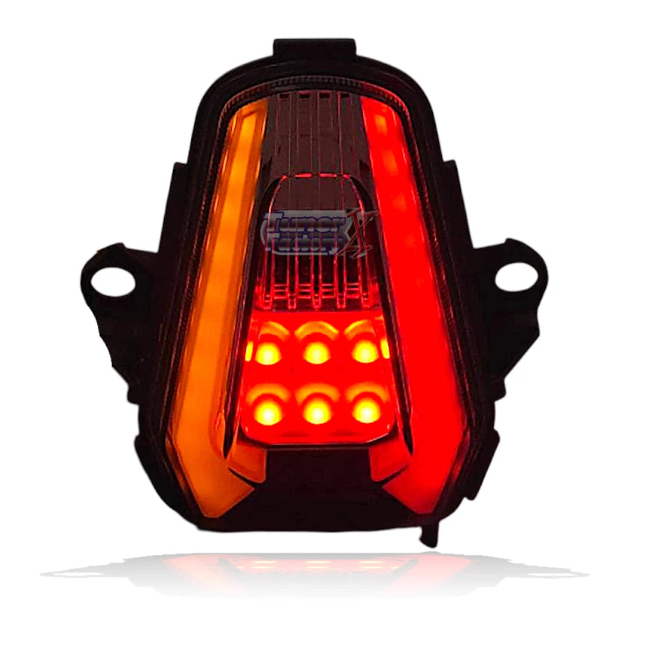 Stop led integrado ahumado Honda CB500 2024–2026 / CB500 Hornet 2024–2026 / CB500R 2024–2025 / CB650 2024–2025 / CB650R 2024–2026 / CBR650R 2024–2026 / CB1000 Hornet 2025–2026 / CB1000 Hornet SP 2025–2026 / CB1000GT 2026